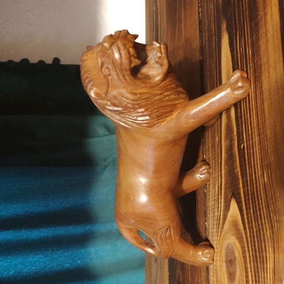 LION Hand Carved Wood Carving Vintage Mid-Century Modern - Picture 2 of 8